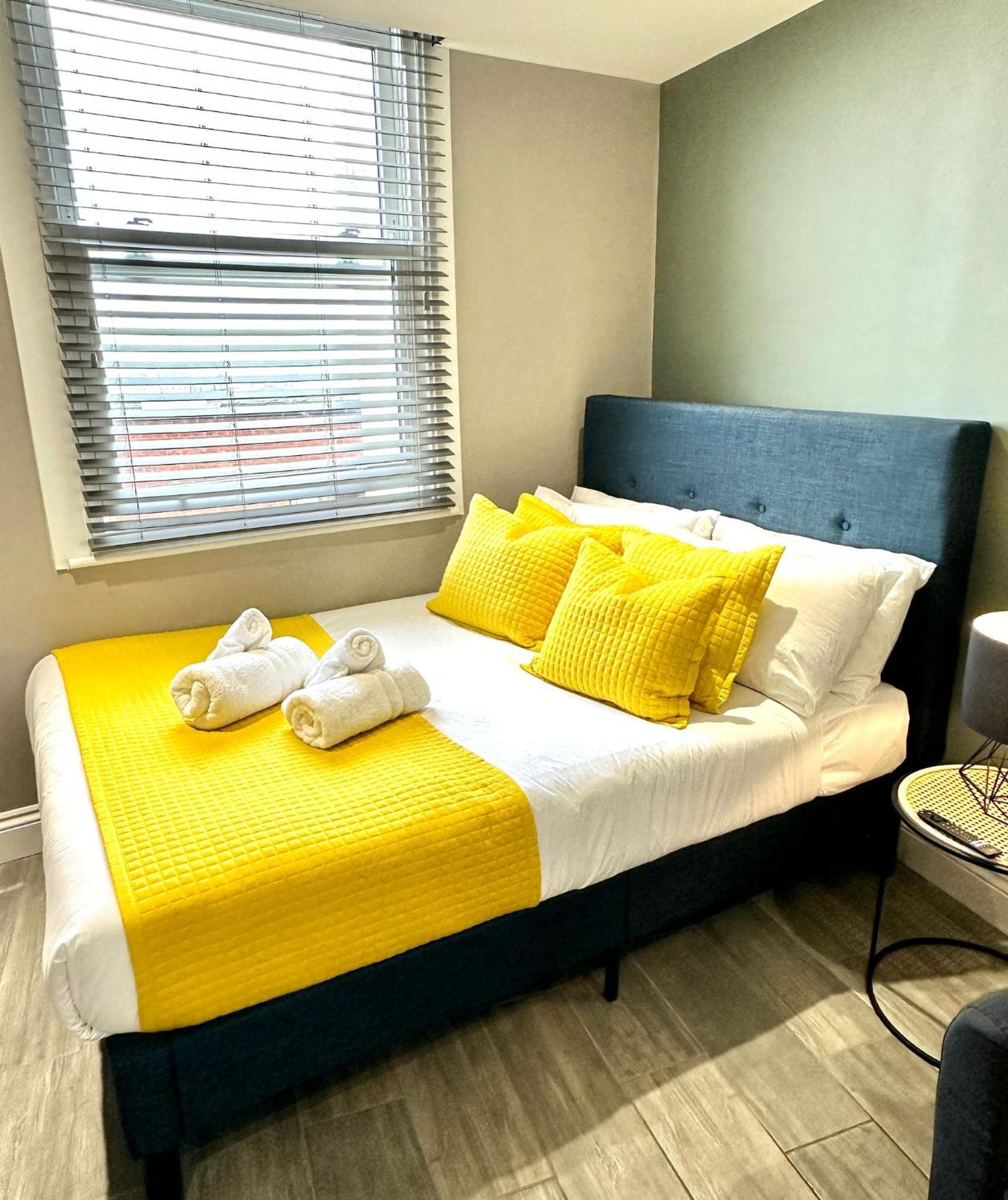 Stylish Studio With Sea Views Apartment Brighton Exterior photo
